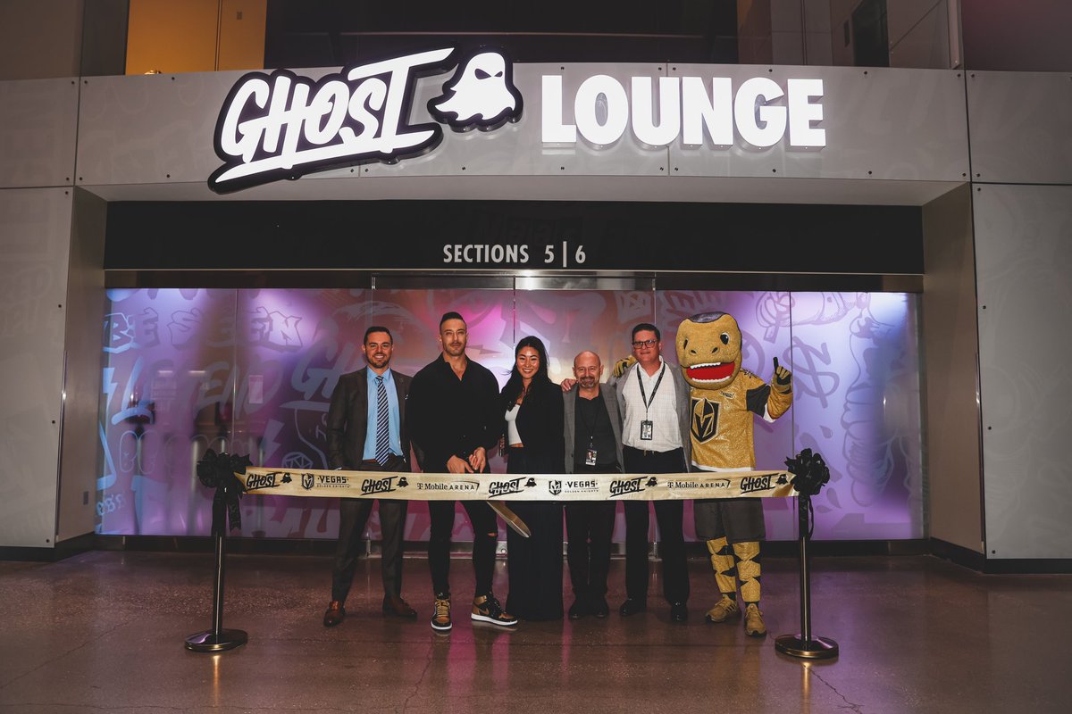 danplourenco's tweet photo. there’s been no shortage of ‘pinch me’ moments at @GhostLifestyle but this is all time #GHOSTLounge @TMobileArena @GoldenKnights @ChanceNHL https://t.co/71psebclvz