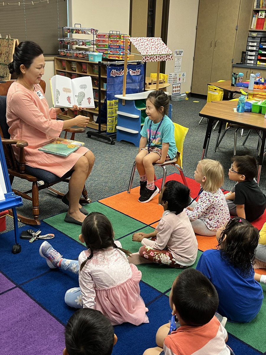 Salted pretzels, gummy bears, popcorn &amp; lemonade oh my!! The best way to end the week is with a fun five sense “taste” lab and an awesome mystery reader!! Thanks to Mrs Kim for reading to us!  We just love Elephant and Piggie books!! <a href="/TWEHowl/">Tom Wilson Elementary</a> #twehowl <a href="/KatyPk/">Katy Pk</a>
