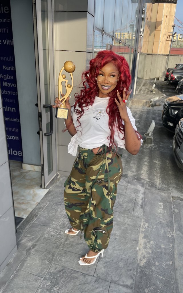 Symply_Tacha's tweet photo. Nobody badder👅 https://t.co/WJ4PWKTXtH