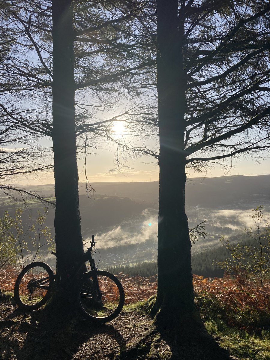 The smorning’s local loop ✌️ #Absoulatemtb1 #lovewhereyoulive #walesneverfails 🏴󠁧󠁢󠁷󠁬󠁳󠁿☀️✌️