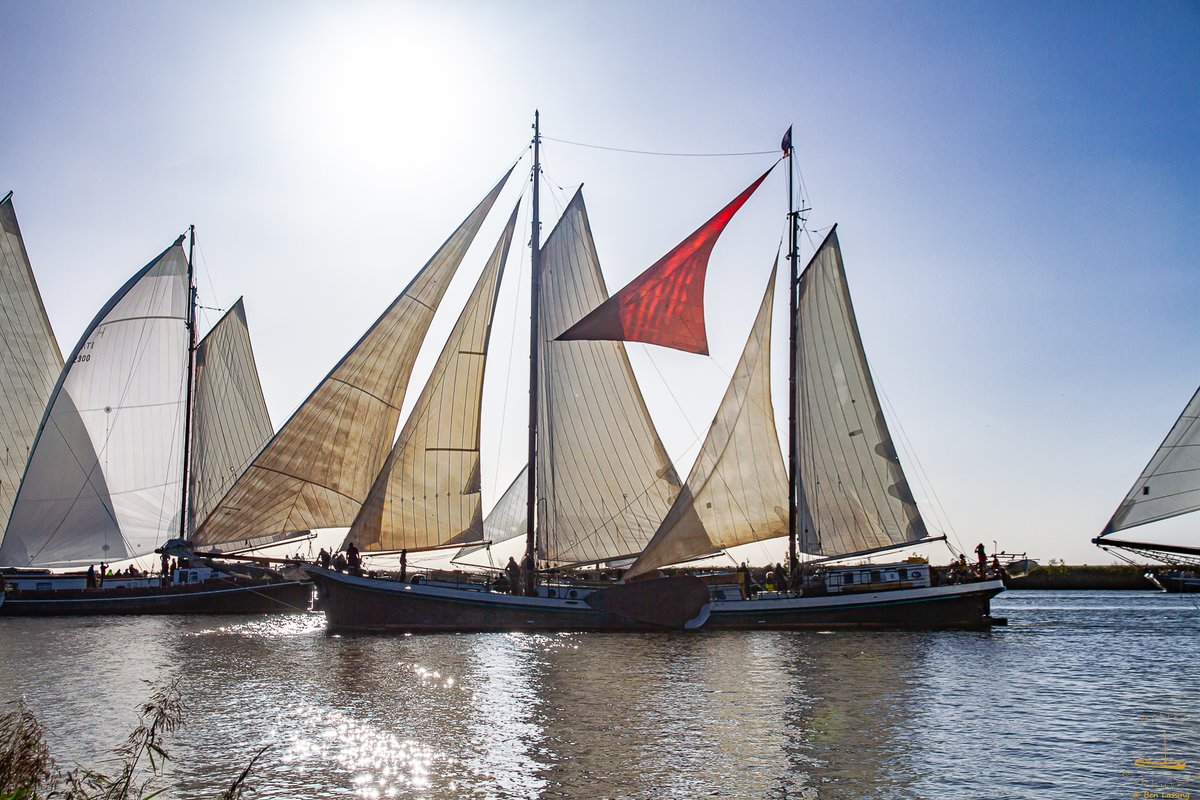 blas789's tweet photo. Zeilklipper #Bontekoe deed ook weer mee aan de jaarlijkse #Klipperrace van #Enkhuizen.
Dit is direct na de start, het uitvaren van het #Krabbersgat.
#photography
@ThePhotoHour https://t.co/UNwgyiASRz