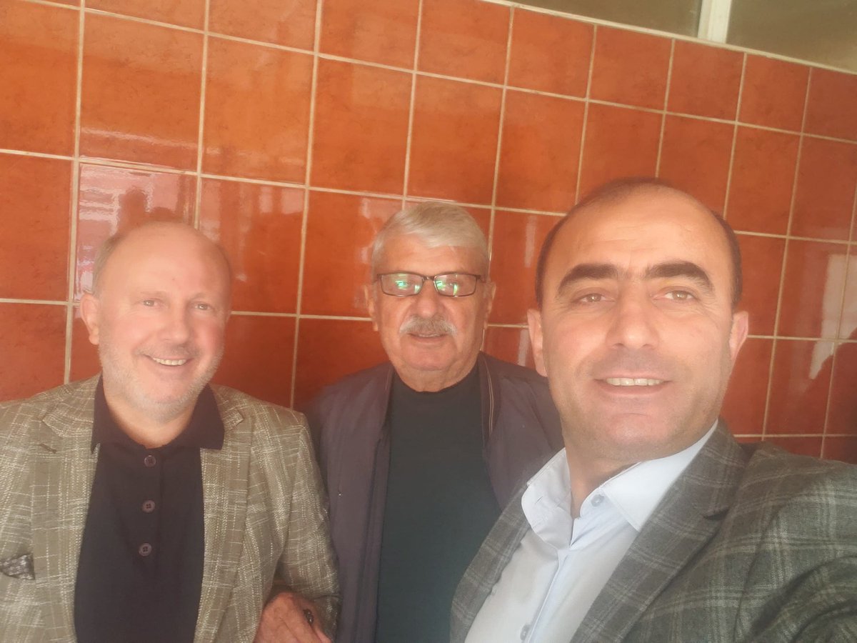 RToplu06's tweet photo. 2 Dönem baskan yardimciligini yapmis oldugum Geçmiş Dönem Merkez ilçe Başkanimiz Muharrem Armağan ve Yesilova Belediye Baskanimiz Nazım Bakış ile guzel bir sohbet,
Kiymetli Baskanlarima misafirperverliklerinden dolayi kendilerine tesekkur eder sükranlarimi sunarim. https://t.co/ClTR6tDHEw