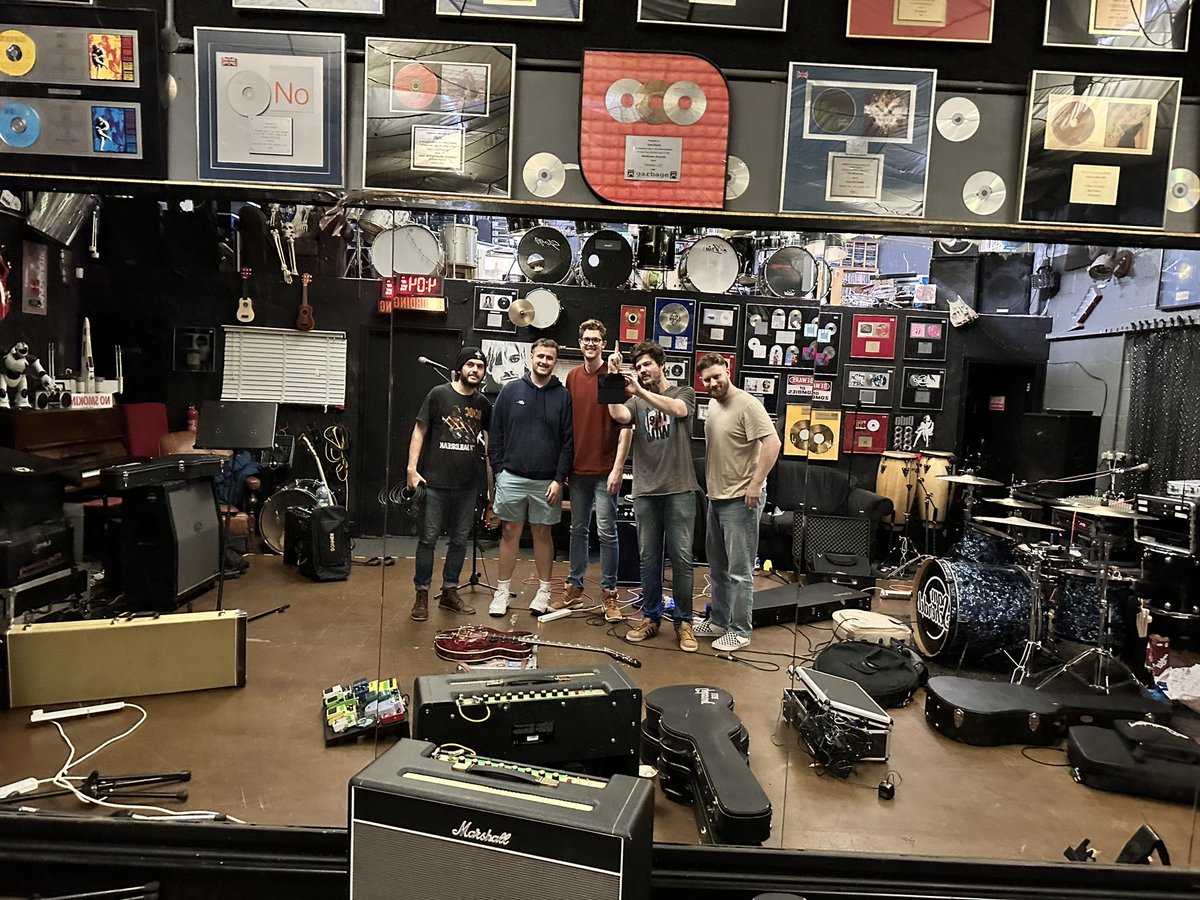 samscherdel's tweet photo. First production rehearsal for Doncaster Dome. #doingbits 🧡 https://t.co/kc7j0C5Z6C