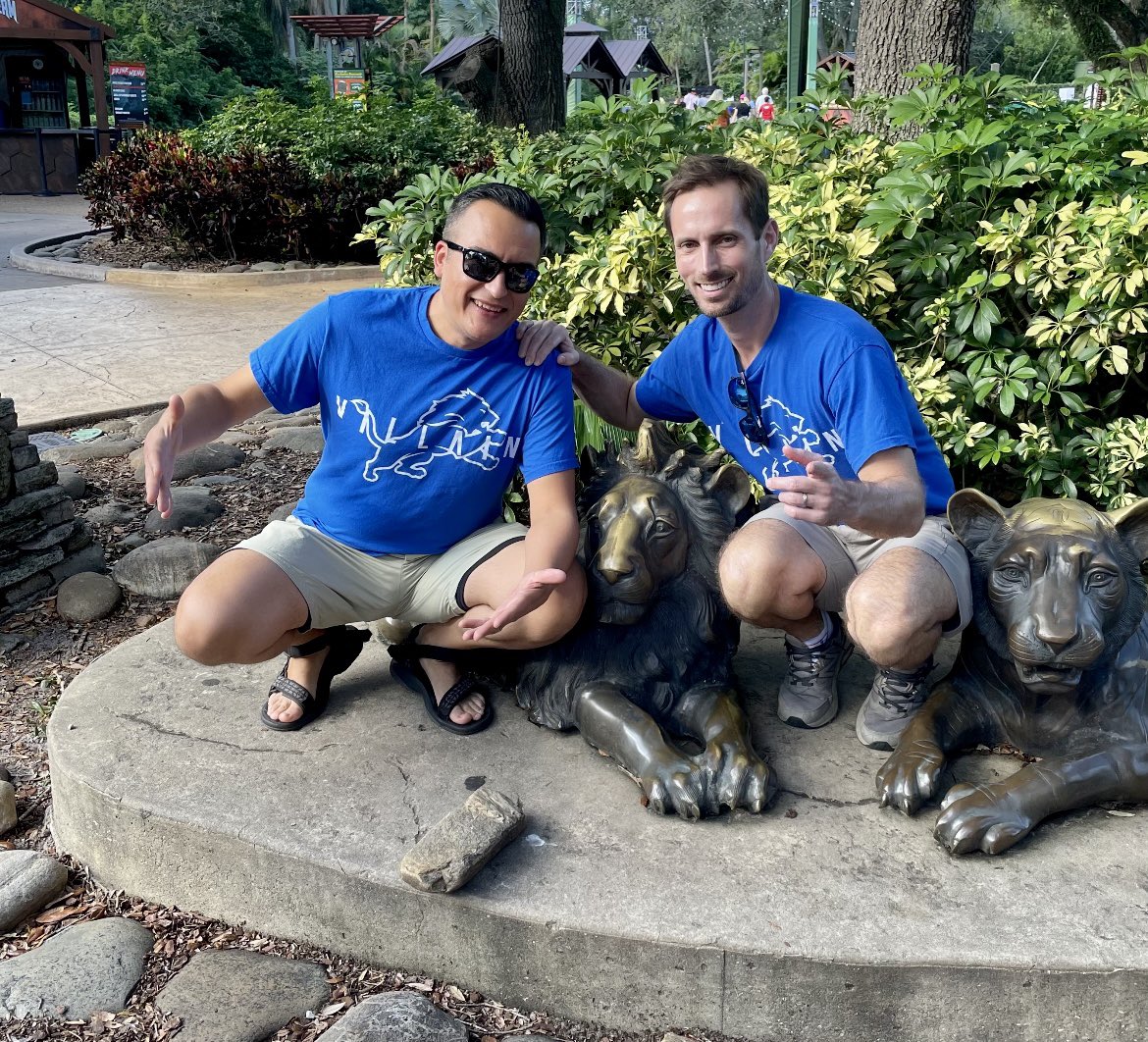 miker8181's tweet photo. Two Villains hanging at Busch Gardens before the @Lions game tomorrow! #grit #OnePride https://t.co/ojOobqfplN