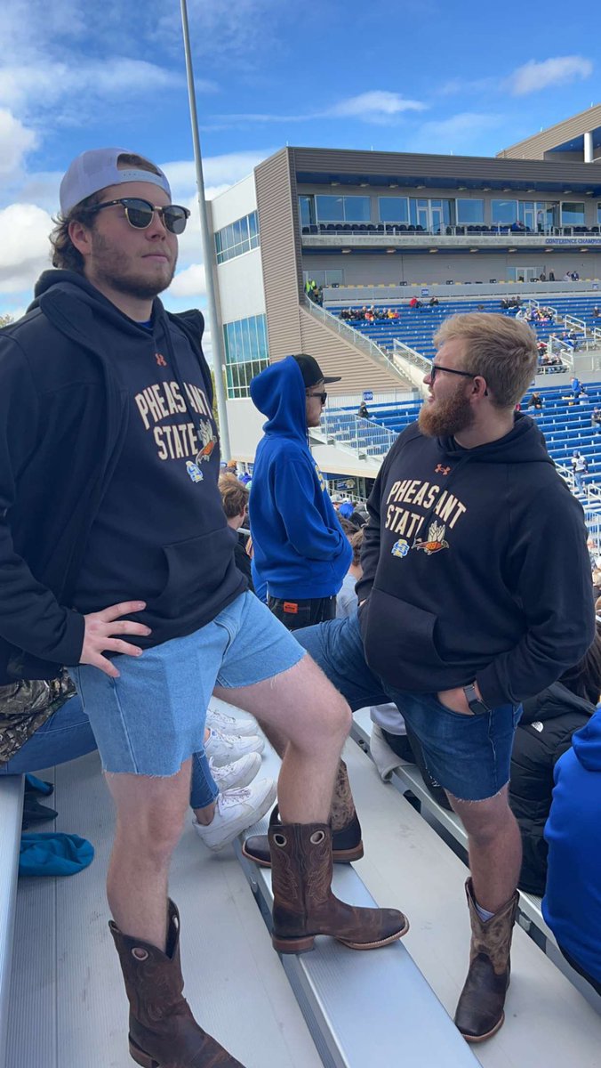 FoleyAlex56's tweet photo. #GoJacks https://t.co/RCoXJuqC4E