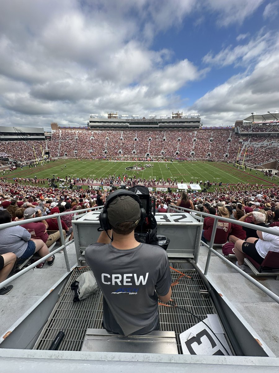 FSUSemPro's tweet image. Game day 🎥

#FSUSemPro #MakeTheCut #ACCNetwork #OneTribe #Seminoles #GoNoles #FSU #FSUFootball