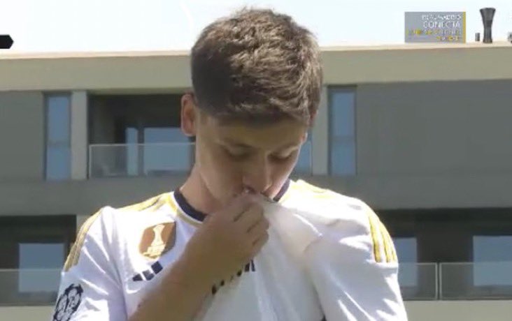 Mr_MoonYoz's tweet photo. @RealSeasonNT1 They Don't Understand Sison.
We Signed the Next Ten Ballón D'or's in the Same TransferWindow. 😁 #2O23 https://t.co/YsABSQOp6i