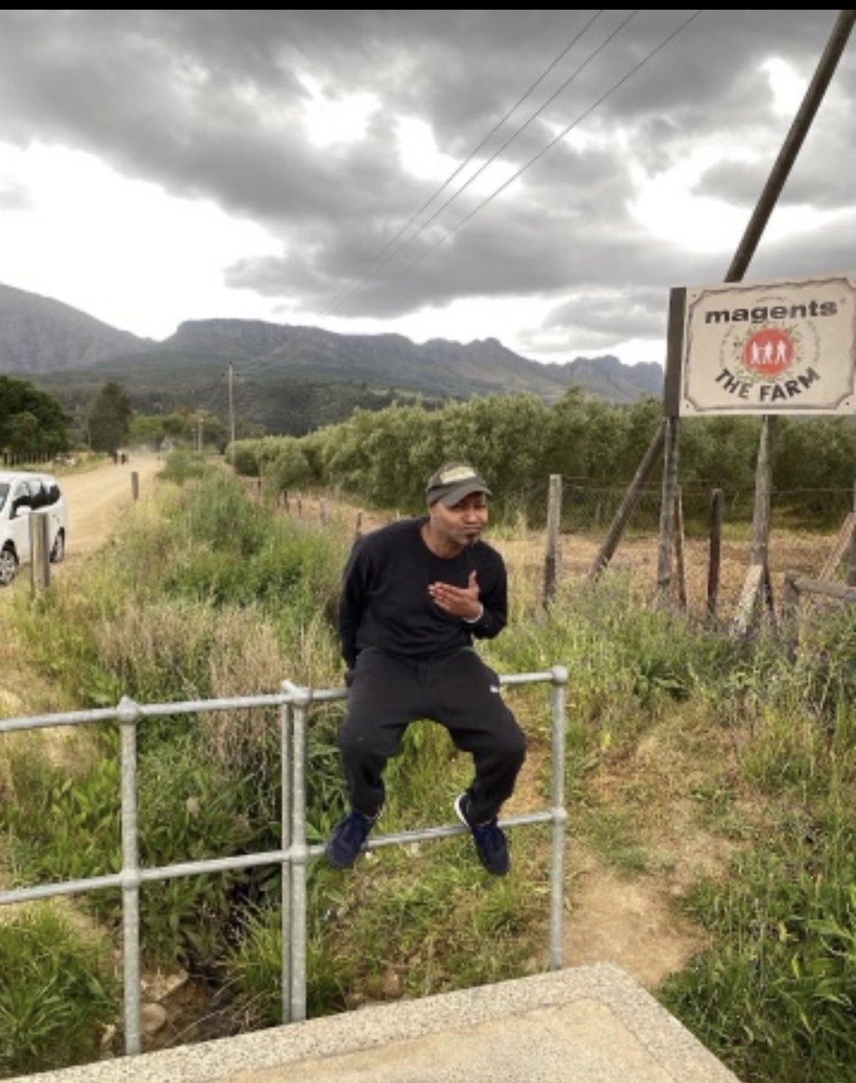 You’ve done your final dance … and with that pinkie …. You brought the N1 to a standstill, from your coffin …. ❤️🥲 neva Eva forgetting your delightful self - love ya foreva sexysatan zazzaaaaaa