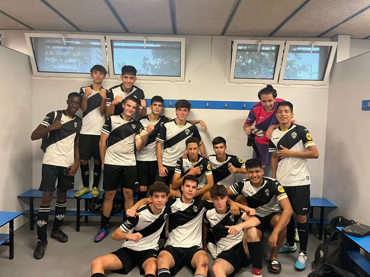 Victoria de nuestro juvenil B contra el At. Amistat. Muy buena segunda parte de los chavales que han remontado un gol en contra quedándose el resultado 3-1 a favor. Seguimos sumando….