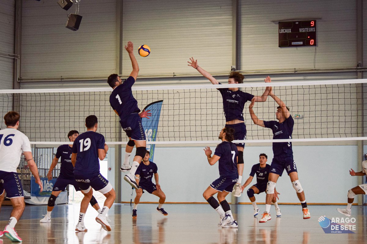 aragodesete's tweet photo. 3/3 ✅

L'Arago s'impose à 3 reprises face à Toulouse (2/1), Nice (2/1) et Montpellier (3/0) dans ce dernier tournoi amical à Alès 💥

Une très belle performance pour clore cette préparation et qui donne le ton pour le début du championnat samedi face à Tourcoing 🔥 https://t.co/L1VG08lTMg