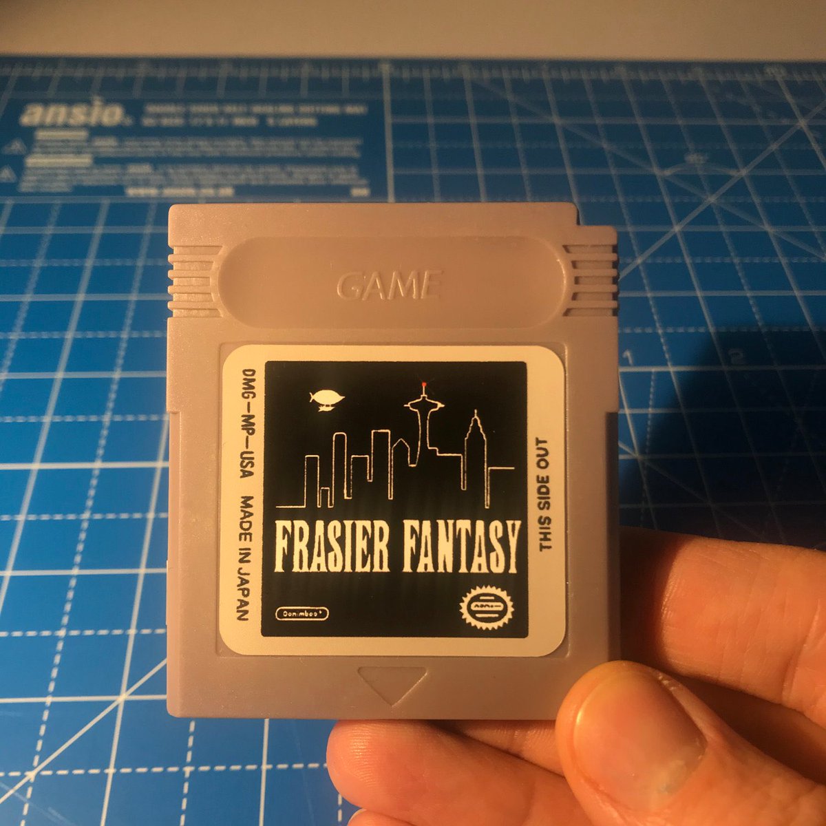 400facts's tweet image. A few years back I made up some packaging for a fictional game named after everyone’s favourite radio psychiatrist and today I learned that @ejlabarbera has made an actual, proper game that feels like an episode of Frasier blended with Final Fantasy :)