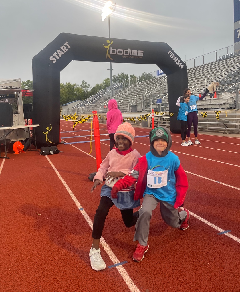 lsedfoundation's tweet photo. Thank you to everybody who came out to Race for the Future this morning! We had a blast seeing all of you and running, walking, and playing in the kids zone. We will be sharing more pictures soon so keep your eyes peeled for ones of you! #LSEF #LSR7 #RacefortheFuture https://t.co/gtSBWtMHS6