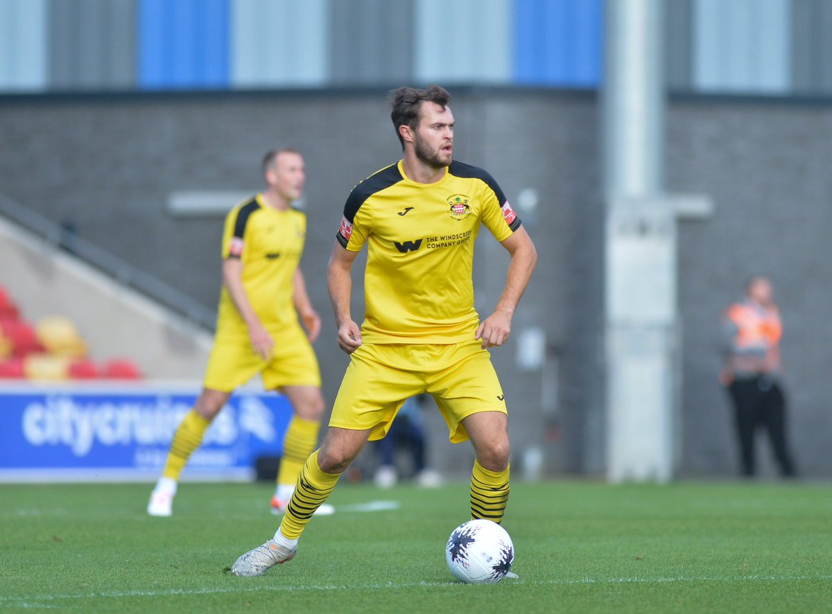 GREAT SHIFT ON HIS BIRTHDAY 👊

Unreal from <a href="/dylwilliams_/">dylan</a> today in midfield running all over the park and putting some proper massive slide tackles in to stop York attacking 

#NeedhamMarketFC