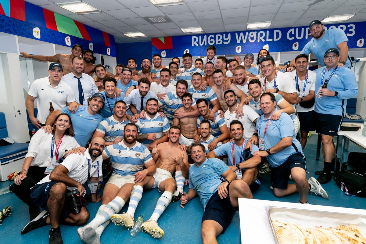 lospumas's tweet photo. ¡Este equipo! ¡Vamos por más! 🇦🇷

#SomosLosPumas https://t.co/S0zreHlUev