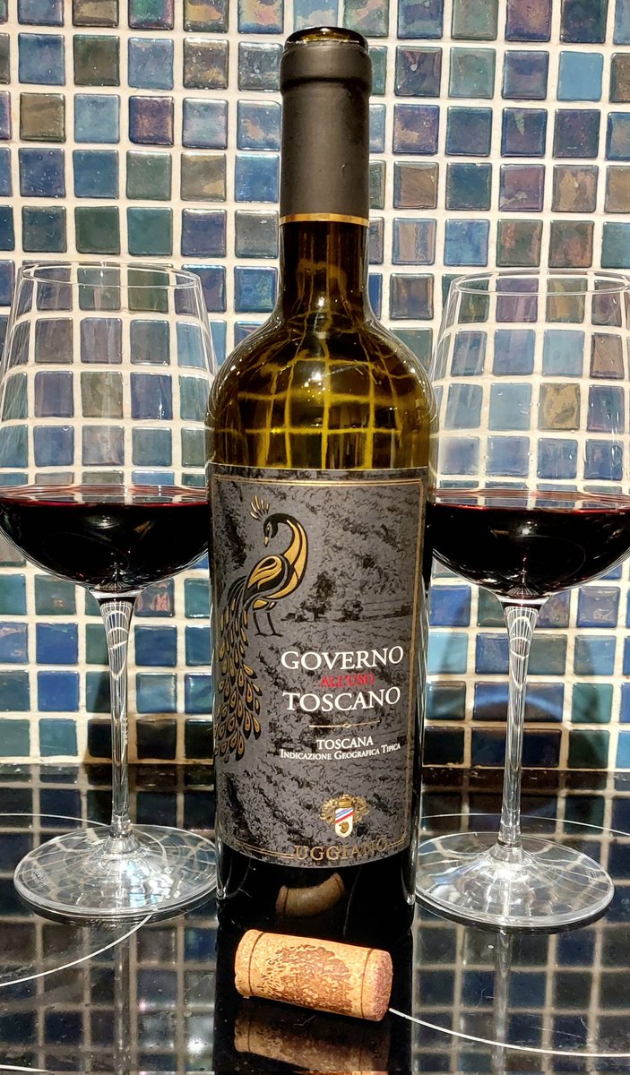 HelmsleyWines's tweet photo. It's definitely starting to feel a little more autumnal... Here's a beauty of a wine, packed with aromas of ripe plum and cherry with spicy bramble fruit, perfect with stews and roasted vegetables. A great autumn tipple for under £12!🍷 Visit https://t.co/bqXyFa6SCE for more info https://t.co/fOSAWmdrk9