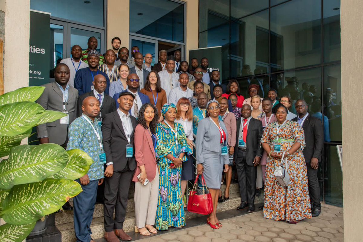 I had the honor of participating in the Strong Cities crucial discussion on "The Role of Mayoral Leadership in Prevention &amp; Response to Hate and Extremism in Coastal West Africa.
In addition,I had a meaningful meeting with the Australian High Commissioner to Ghana.