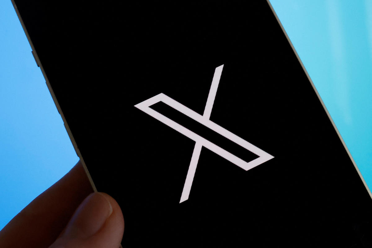 Engadget tweet media