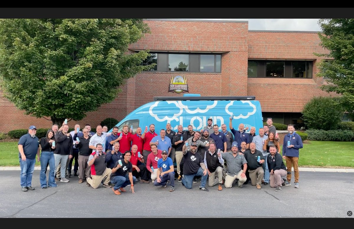 MightySqrl's tweet photo. We are excited to announce our partnership with The New Hampshire Beverage Alliance, which includes @NHDbeer and @bellavancebev , to bring Cloud Candy, Magic Rain, Sour Face, and Grove Shack to your favorite stores and restaurants in NH starting on Monday, October 16! Cheers! https://t.co/FqUc1QzloO