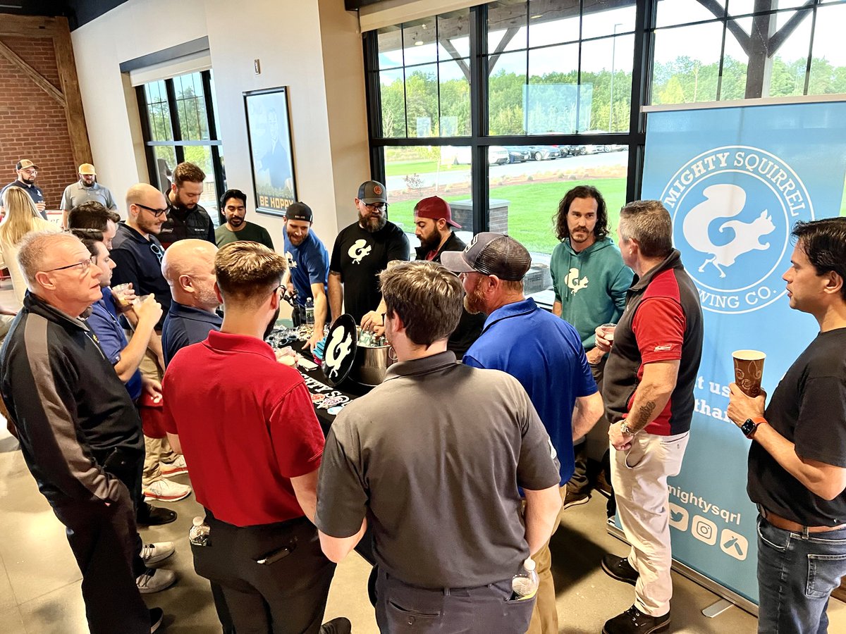 MightySqrl's tweet photo. We are excited to announce our partnership with The New Hampshire Beverage Alliance, which includes @NHDbeer and @bellavancebev , to bring Cloud Candy, Magic Rain, Sour Face, and Grove Shack to your favorite stores and restaurants in NH starting on Monday, October 16! Cheers! https://t.co/FqUc1QzloO