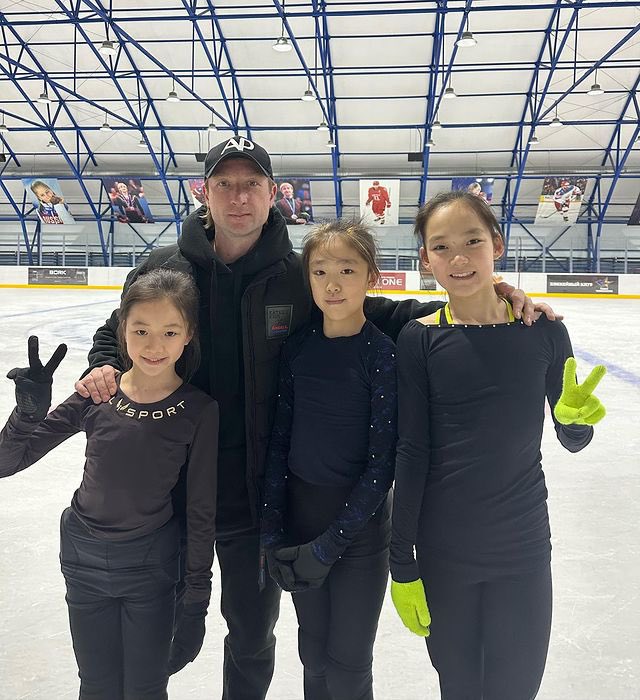 Our academies @angelsofplushenko are international. 
They are attended by children from different countries worldwide: Israel, Belarus, Kazakhstan and China. Including members of national teams. 
Today a large number of Chinese athletes train under my guidance. 🇨🇳🇷🇺
The doors of<