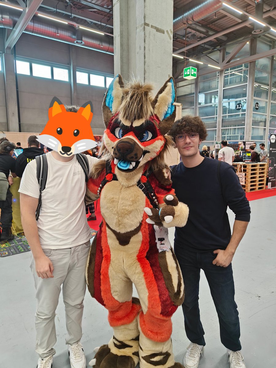 _alexcatto_'s tweet photo. Herofest was lots of fun!
Ate some good food too :P https://t.co/3dBzwBKt0G