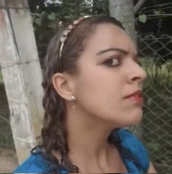JoonieBoun's tweet photo. Eu bem assim na hr do eclipse #EclipseSolar https://t.co/ZONDjj3P9B