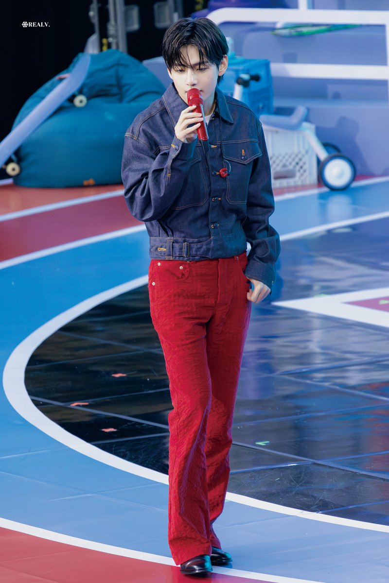 리얼뷔 REALV ✿ tweet media