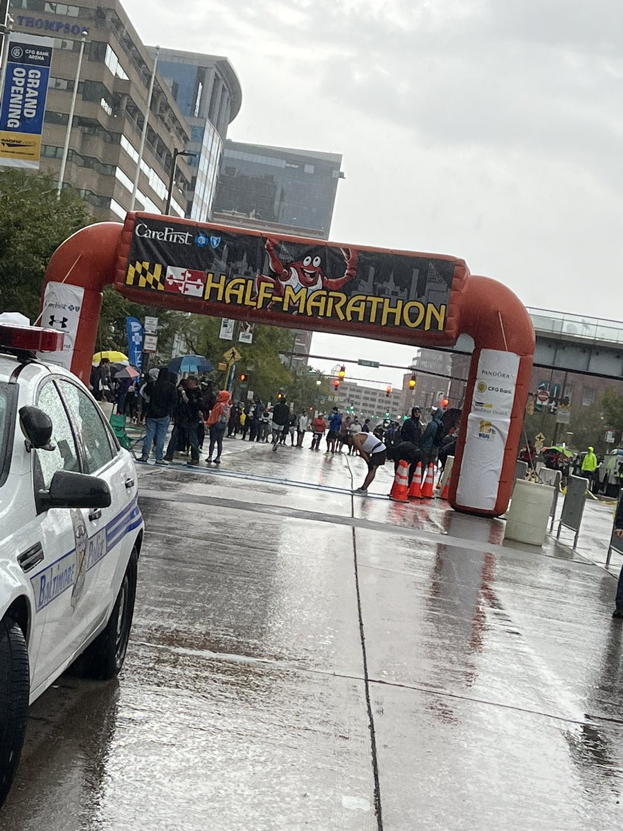RawanAAmir's tweet photo. First Half Marathon in the books! 🏃🏻‍♀️🤩 
21K of uphills, downhills and second guessing some life choices 😂
With a busted knee and 2 weeks post-COVID, taking it as a win ✌🏻 
Forever grateful ✨🙏🏻
#BaltRunFest #RunHon https://t.co/WRkRPFS5vd