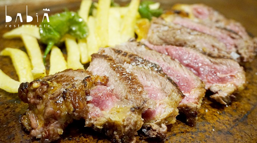 BabiaRestaurant's tweet photo. ENCUESTA TABERNARIA
 ¿qué preferís?  
Jamón Ibérico de Bellota - Me gusta Entrecot a la Brasa de la Sierra de Guadarrama - Retweet https://t.co/vk8L3QrT3J