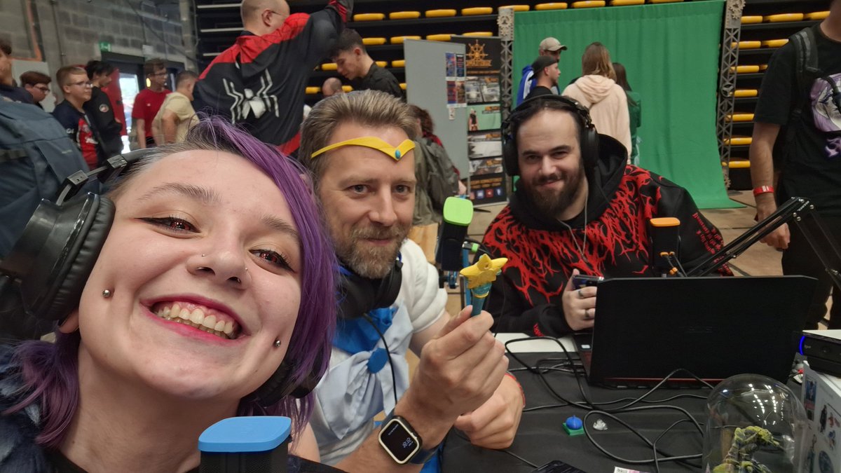 Mephine exe tweet media