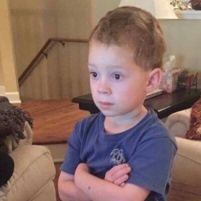 esperando que alguien me  invite hacer algo