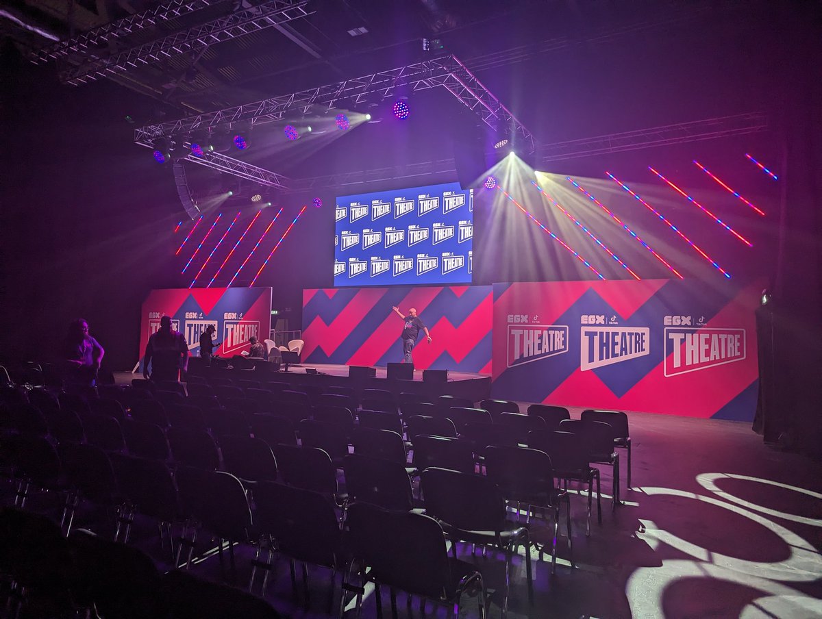 Buck3131's tweet photo. Huge thanks to @MultiCallum for asking me to be a part of #VRGameShowcase in the @EGX theater with @dr_oculus @macinvr & @GAMERTAGVR https://t.co/J0br0fRzPa