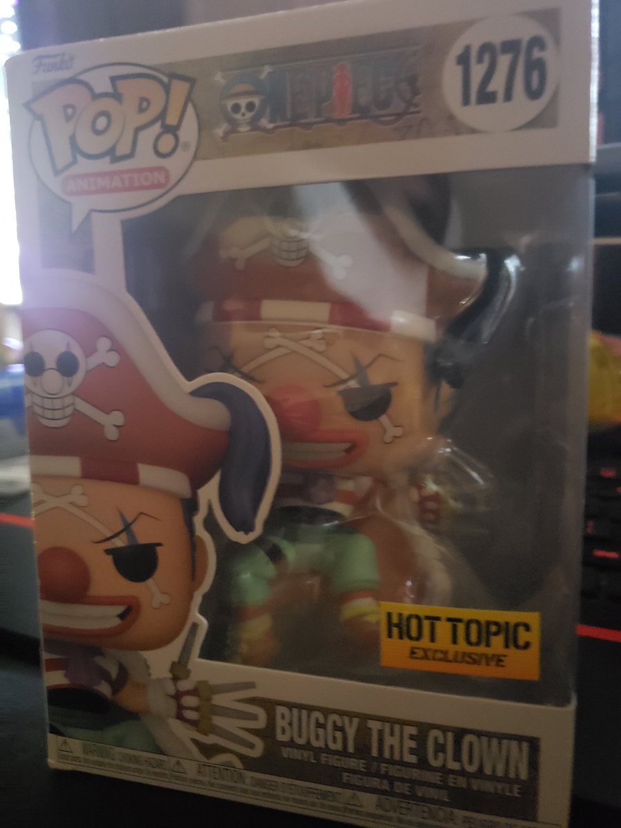 theparvision's tweet image. probably have to postpone my #NYCC23 comiccon haul stream because I'm in a neck brace and in pain but I did say I'd tweet this. dont know how special it is. but is it a co-winky-dink that the buggy funko pop is a hot topic exclusive? 
I'll take a better picture later, ya know