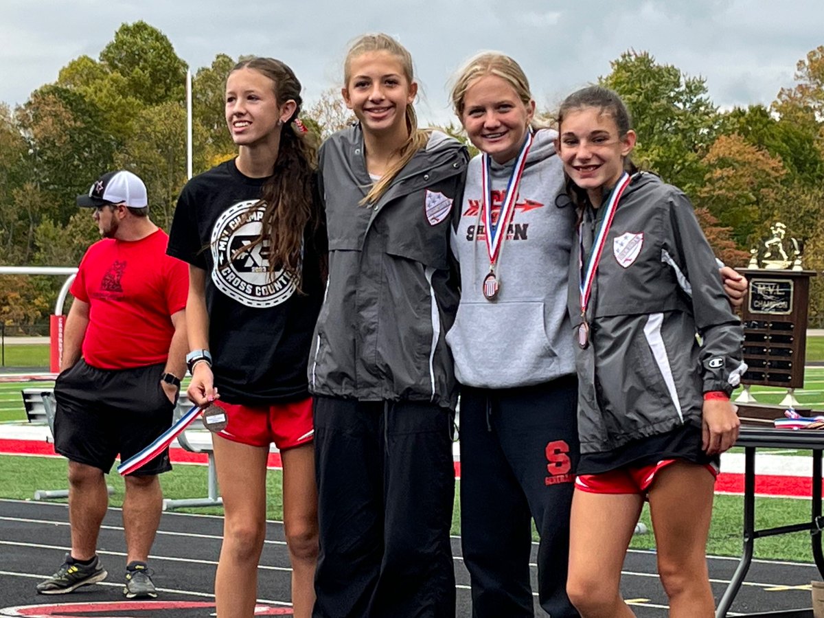 LadyGeneralsXC's tweet photo. MVL CHAMPIONS for SMS 🏃‍♀️Adriana Pack is the overall champion (13:46), Dee Riley 2nd (13:50), Ella Connors 3rd (13:53), Lybertei Nihiser 6th (14:21) to earn All MVL. Ellie Ruthers finished 24th. https://t.co/Iww4Zpy8Hk