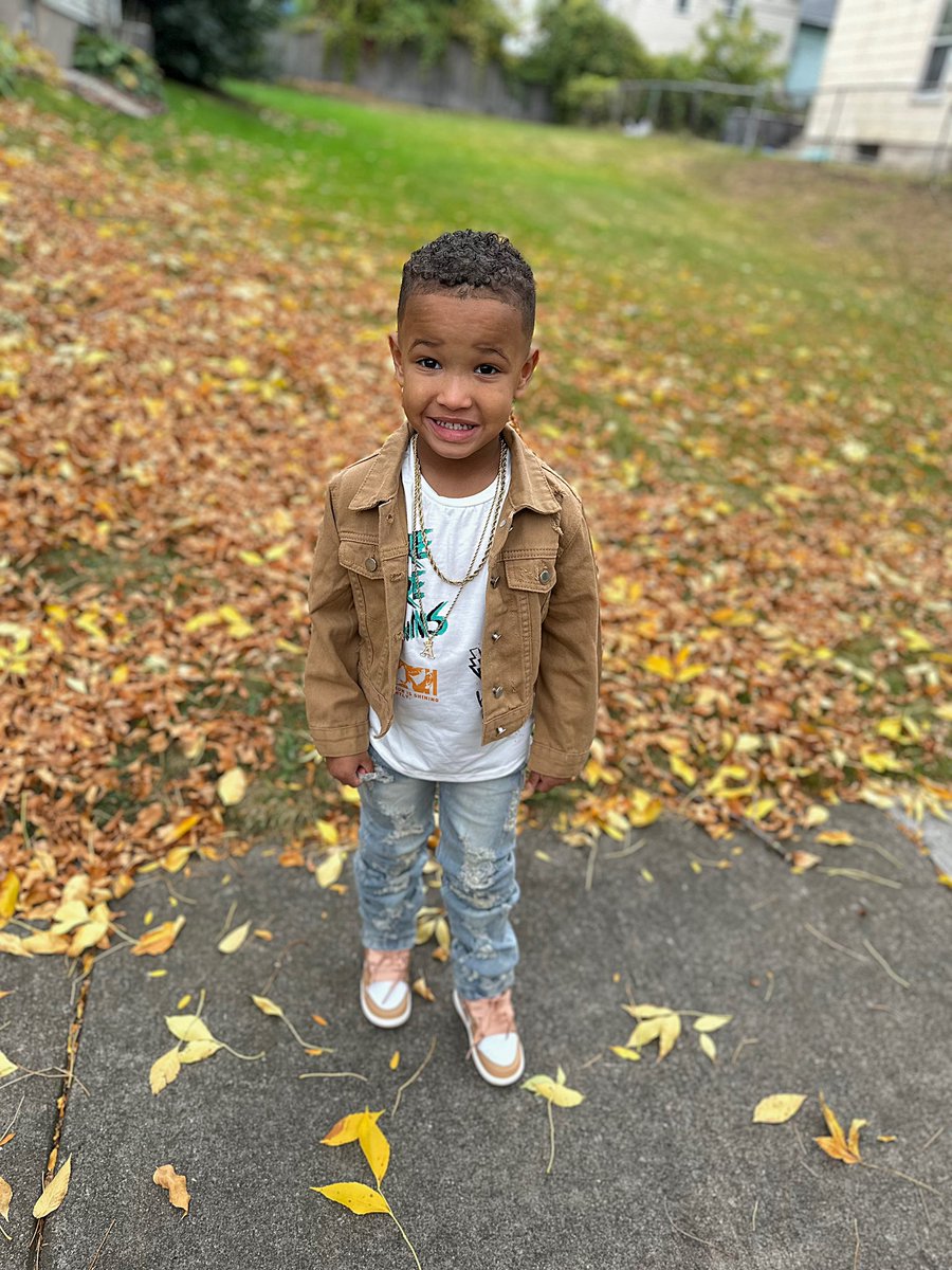 AlenisRod's tweet photo. 4 years of the best thing that happen to my muuvaaa 🥳💙 

#birthdayboy 
#mommasboy 
#todderlshein 
#birthdayweekenfit https://t.co/vzzvDKQb2P