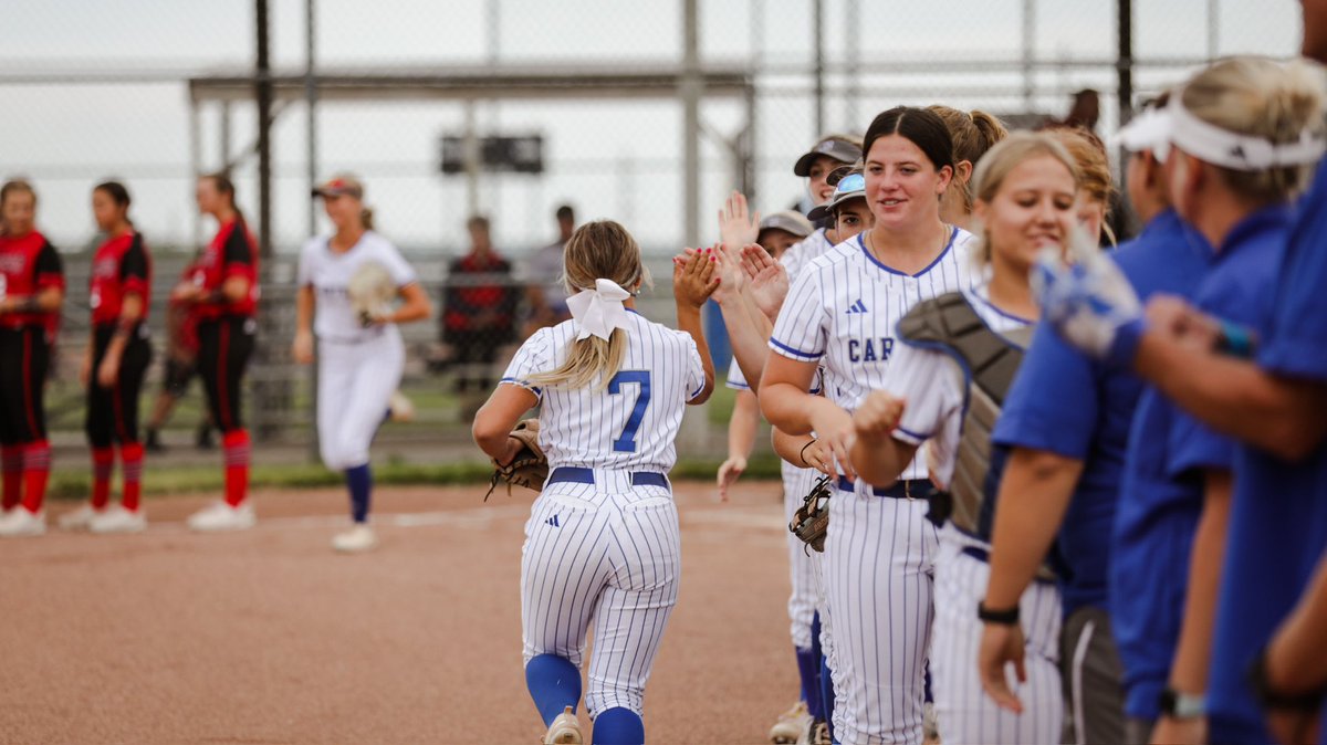 ashlyn_brust's tweet photo. GAME DAY!!! round 2 of districts!! 💙   @ joplin! https://t.co/jZw8esoCPK