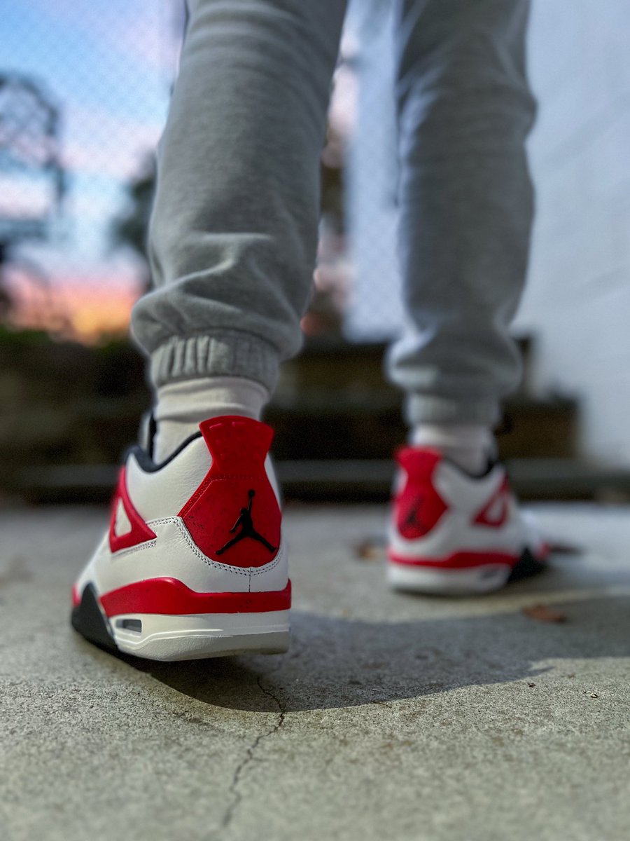 #KOTD : Air Jordan 4 Retro ‘Red Cement’ 

Happy Saturday!
Todays Twin Of The Day is: <a href="/luvkicks4life/">KicksFan</a> 
   Happy to UNDs these with you my friend ☺️

#atmoscollectorsclub #Jordan #kicks #nike #PhotographyIsArt #SNKRS #snkrsliveheatingup #yoursneakersaredope #jordan4