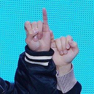 dailyjmthv's tweet photo. who's crying? ME!! https://t.co/15H9XX1Ye1