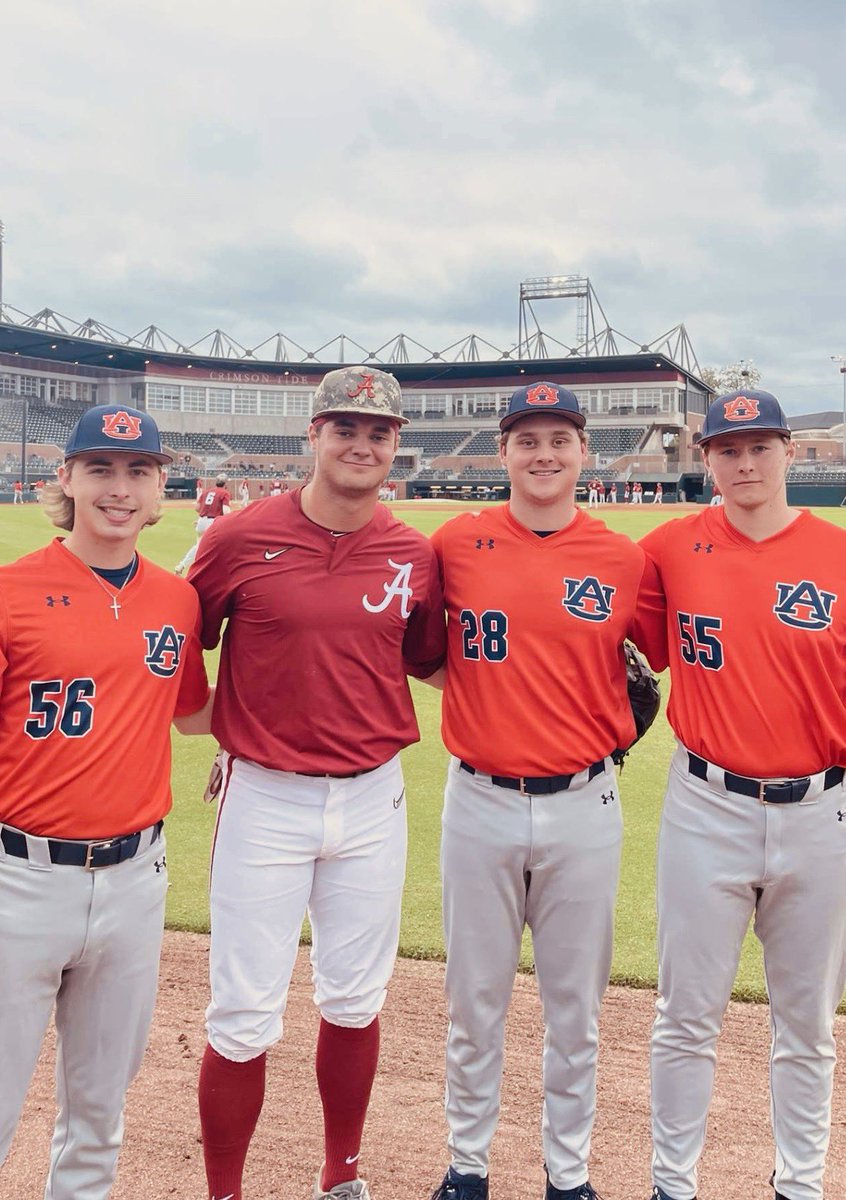 HHSTigerSports's tweet photo. Hartselle High was well represented last night at the Alabama/Auburn baseball game. We’re so proud of these guys! Go Tigers!
(William Turner, Coleman Mizell, Elliott Bray and Caleb Pitman) https://t.co/Cb1LXkDMC8