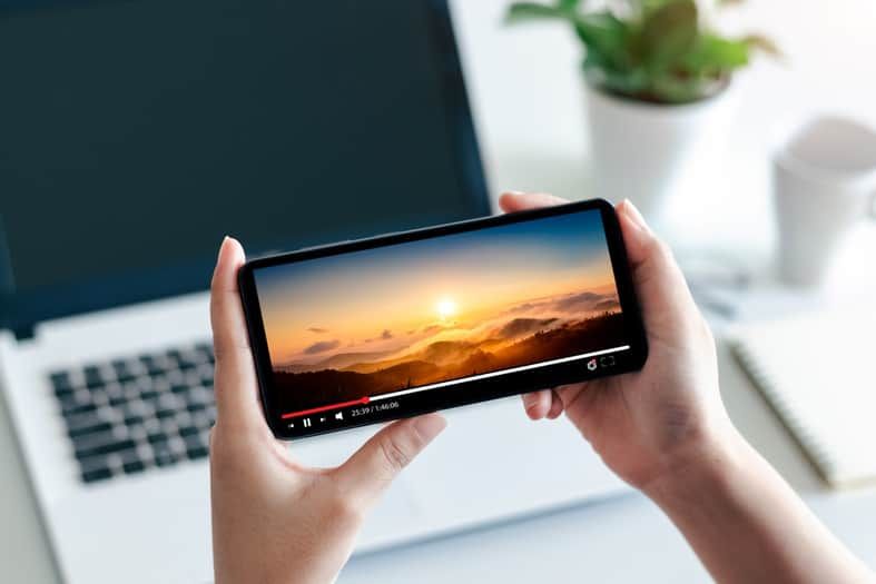 buff.ly/3rTvY8g
Check out MovieBox, the app that offers a vast library of content, high-quality video, and user-friendly interface. Read this article to learn more about MovieBox and how to use it safely. #MovieBox #streaming #free #movies #TVshows