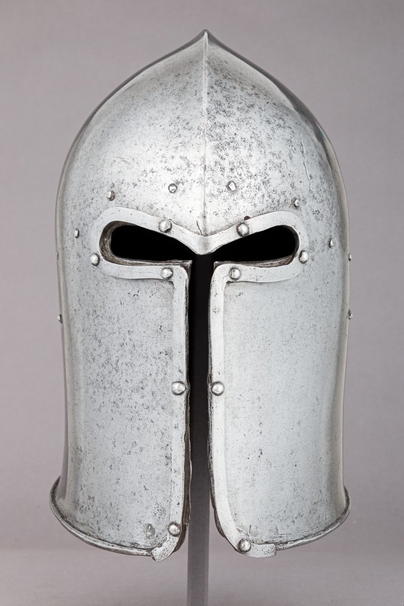 BlueBayWarrio's tweet photo. #barbute/#barbuta #STARWARS
Barbute also termed a barbuta.
Excellent helmet,very classic.They appeared in Italy around the mid-15th century AD,and they were popular at the time. Excellent visibility without affecting breathing.
You can even see their influence in The Mandalorian https://t.co/gqf9ec1GNX