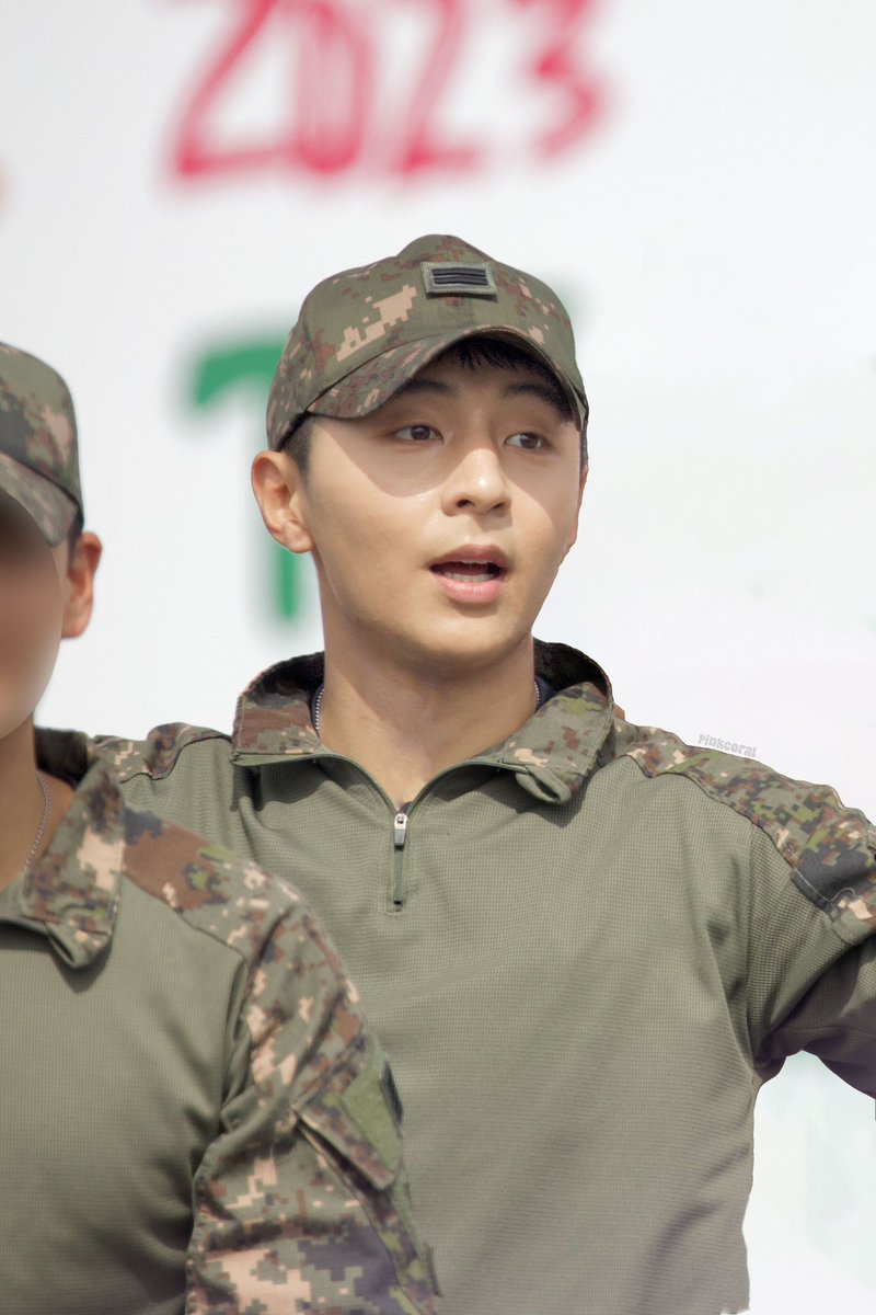 𝓅𝒾𝓃𝓀𝒸ℴ𝓇𝒶𝓁 tweet media