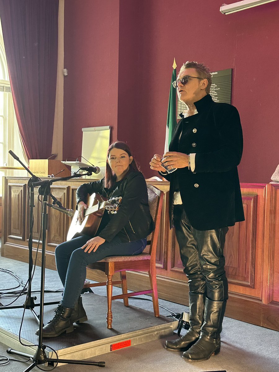 drumlinia's tweet photo. In session now, Amanda Driscoll, our last performer of the day, for the Listening Rooms of @drumlinia 

Incredible performers. 

What a day for music in Cavan. 

Thank you to everyone who came on this fantastic journey with us today and during the week! 

@cavanarts @DonMescall https://t.co/gbsuUWfHCL