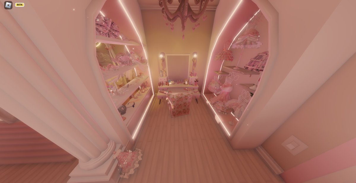 RoyaleBowy's tweet photo. #DDDcontest #Royalethai #royalehigh My Rh dorm🩷✨️ https://t.co/4RZvXUPoIp