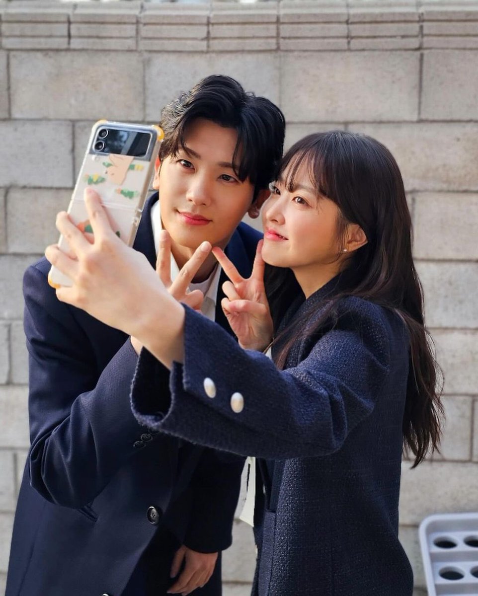 KdSad1ove's tweet photo. 미친씨피들의 미친특출
역할 그대로 살려서 나오는 거 아름답다♡.. https://t.co/SFPruJ8OIP