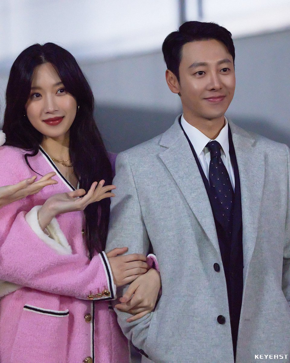 KdSad1ove's tweet photo. 미친씨피들의 미친특출
역할 그대로 살려서 나오는 거 아름답다♡.. https://t.co/SFPruJ8OIP