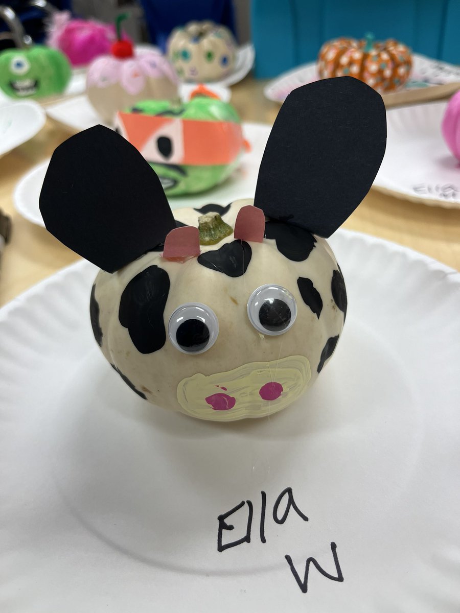 Sara Consdorf tweet media