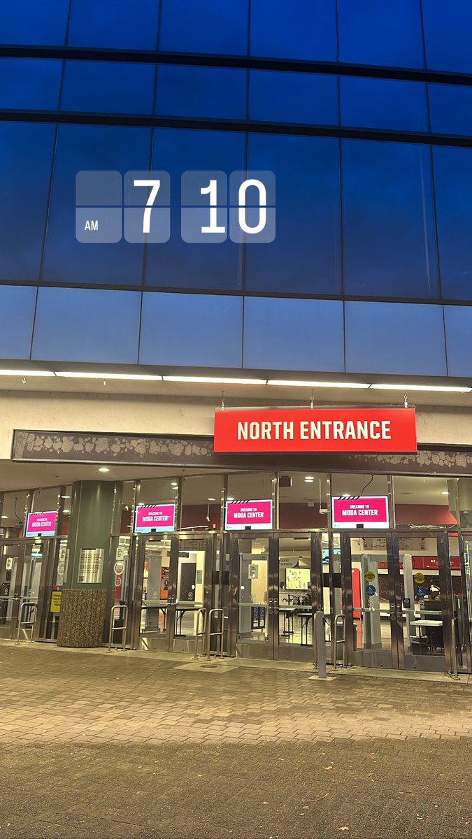 fallinfromyou's tweet photo. i have formed the line @ 7:11AM for Joji - Pandemonium for 10/14! I am in front of North Entrance of the Moda Center. we will use the first come, first serve numbering system & unfortunately won’t hold spots! #Joji #pandemonium #VIPLINE https://t.co/D0qzpJjpu7