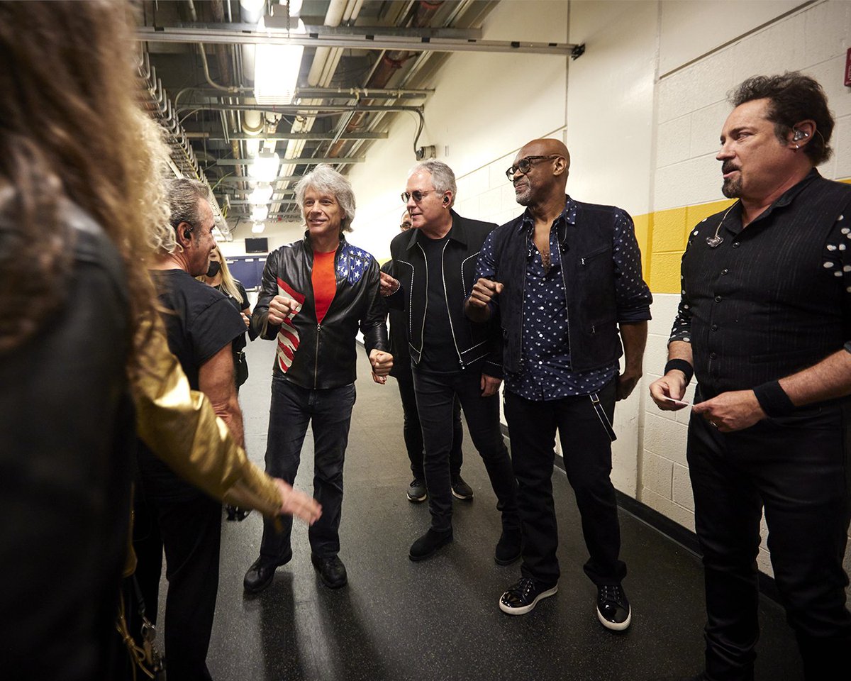 BonJovi's tweet photo. Caption this 👀 https://t.co/ndqWbtB5Zw