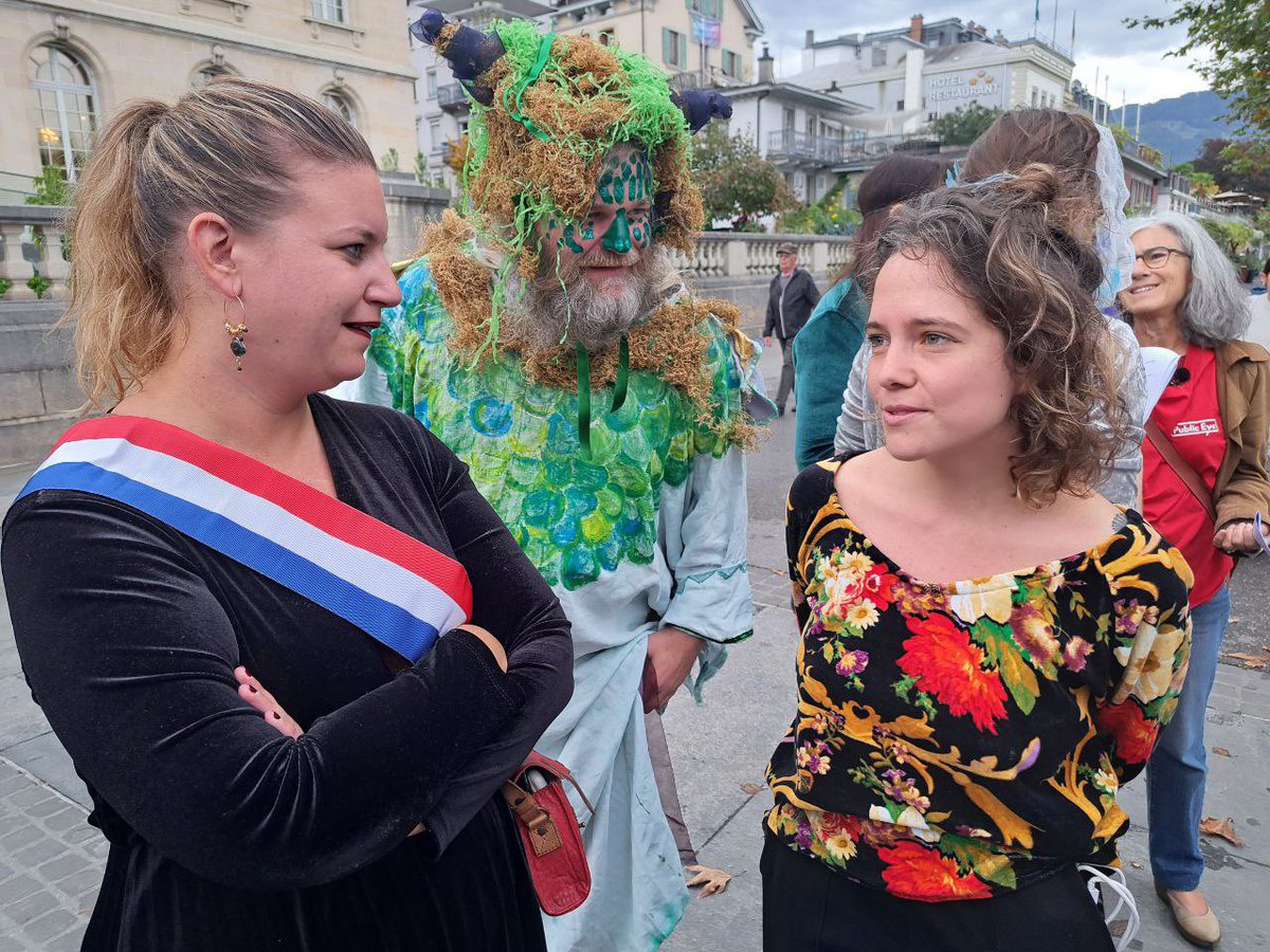 Mathilde Panot tweet media